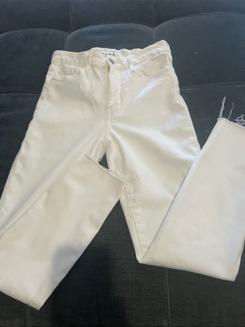 Frank & Eileen White Skinny Jeans with Frayed Hem